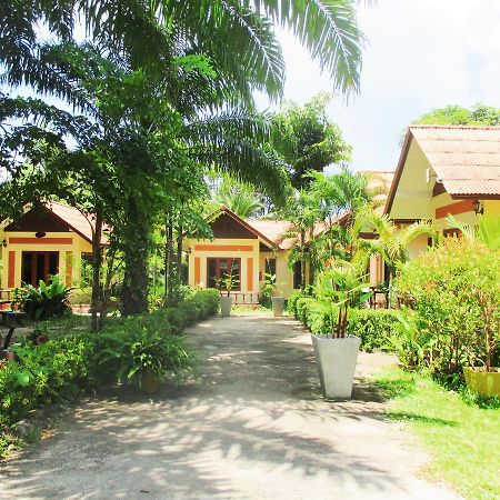 Happiness Resort Ban Khlong Haeng Esterno foto