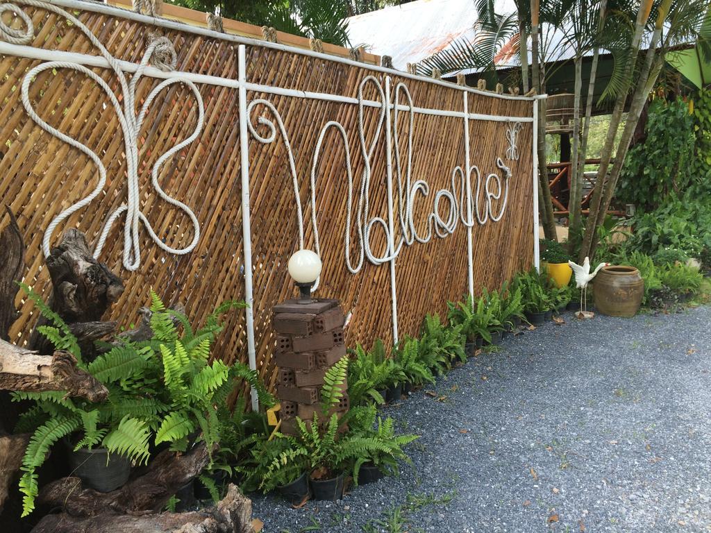 Happiness Resort Ban Khlong Haeng Esterno foto